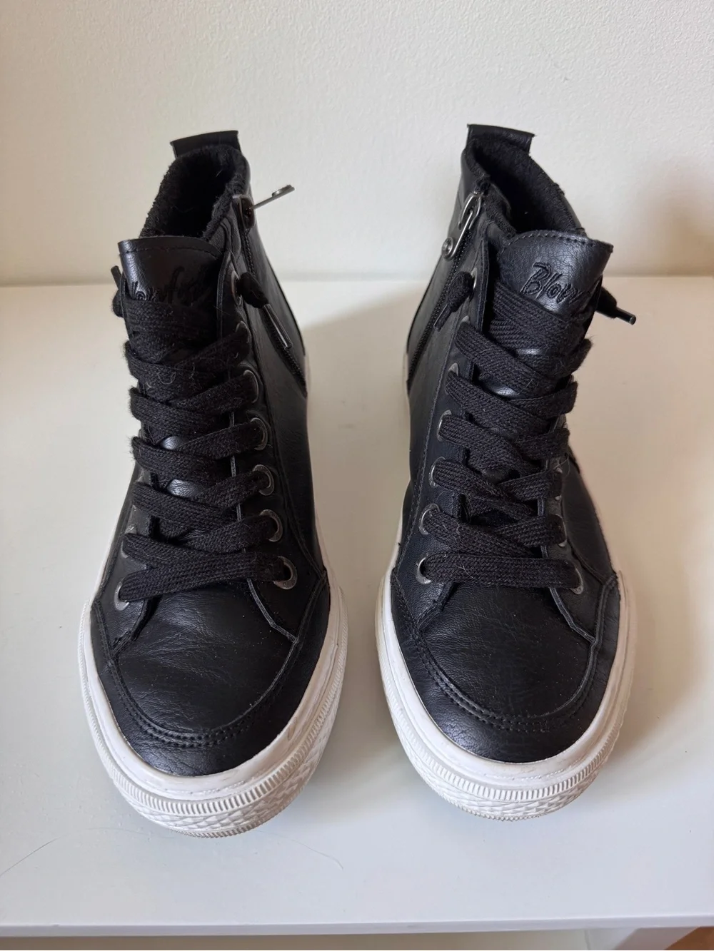 Blowfish Malibu Klaire Black High Top Sneakers Size 7